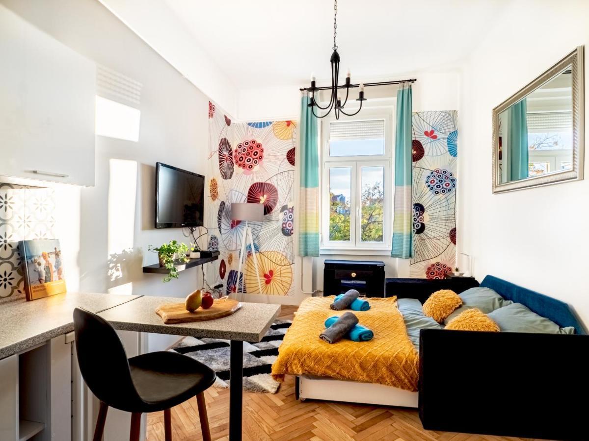 Gogol Studio Apartment Budapeste Exterior foto