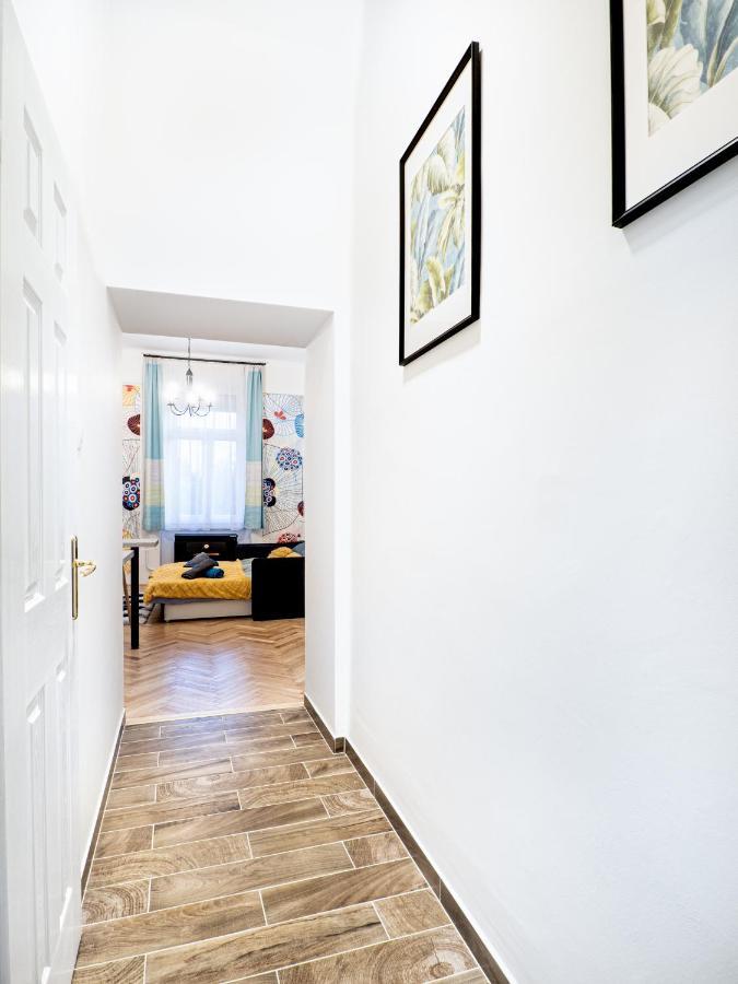Gogol Studio Apartment Budapeste Exterior foto