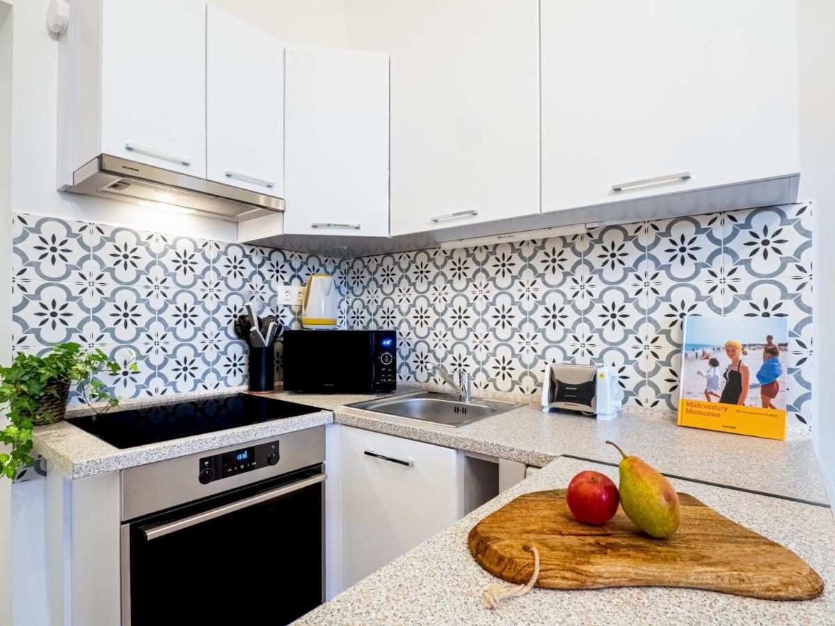 Gogol Studio Apartment Budapeste Exterior foto